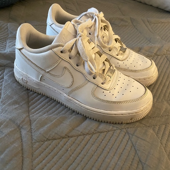 Air forces - Picture 2 of 3